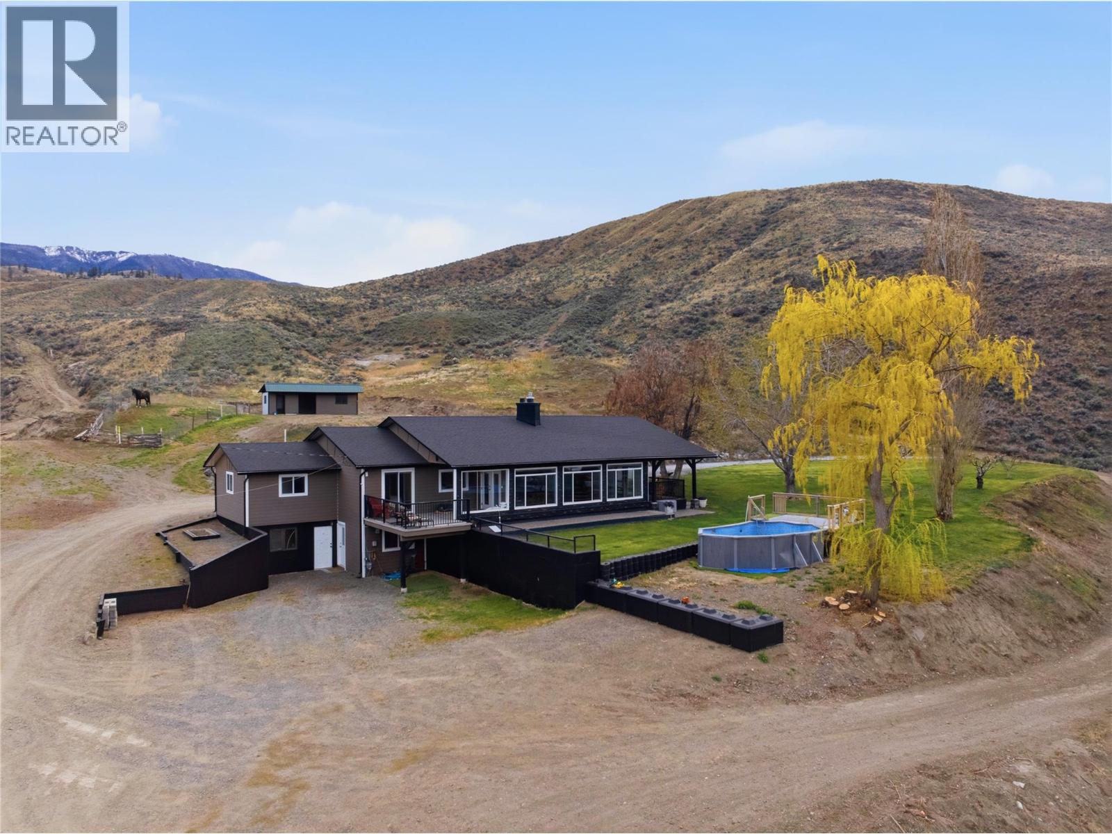 6998 Vista Drive Property Photo