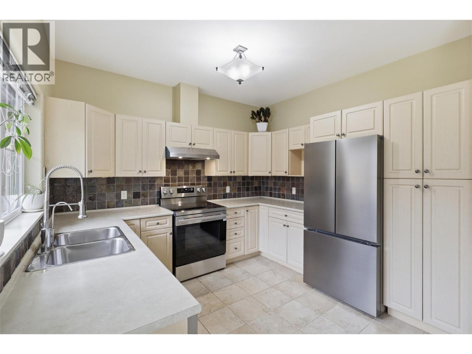 1055 Aberdeen Drive Unit# 30 Property Photo 6