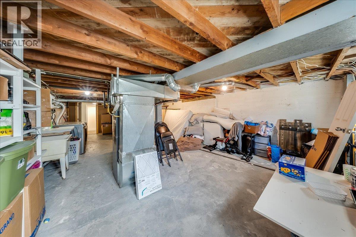 710 10th Avenue Property Photo 29