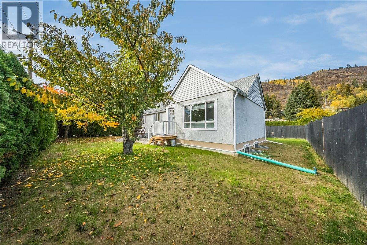 710 10th Avenue Property Photo 34