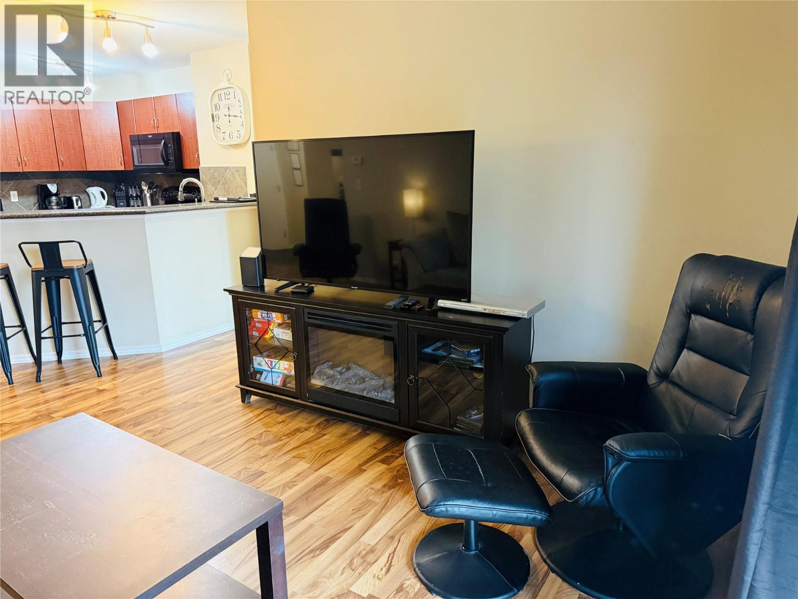 205 Third Avenue Unit# 2212 Property Photo 15
