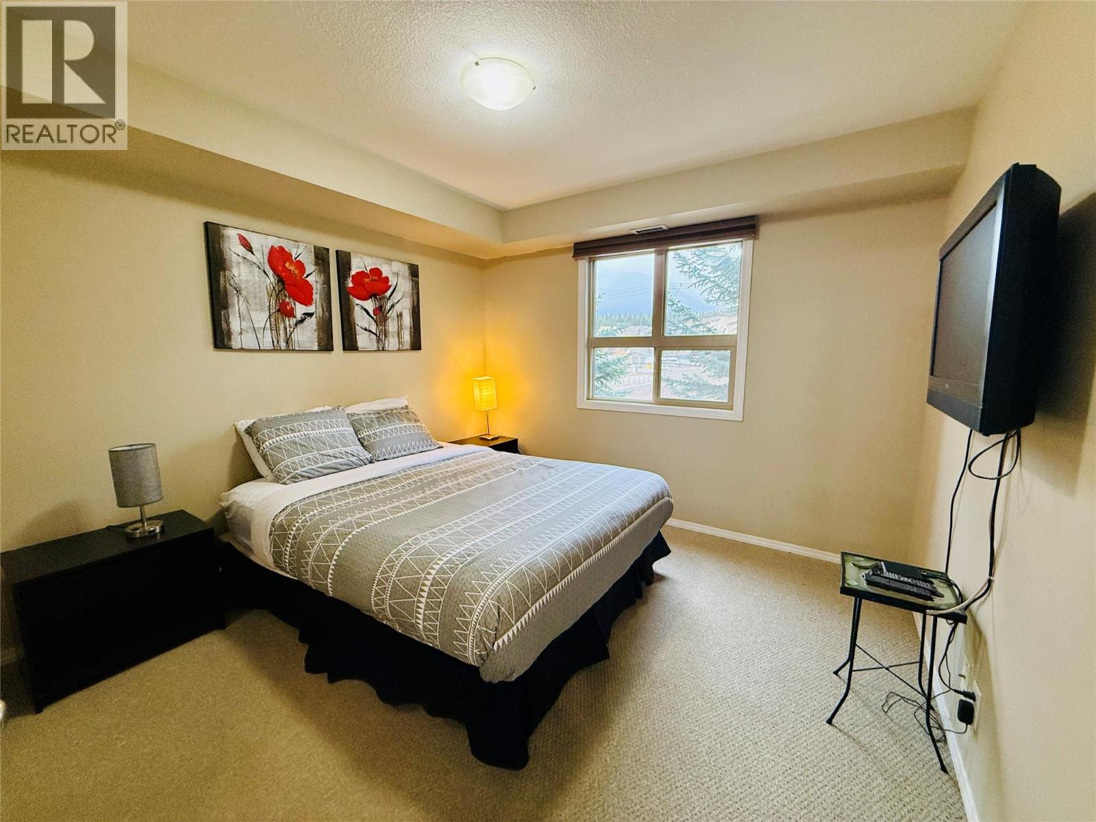 205 Third Avenue Unit# 2212 Property Photo 17