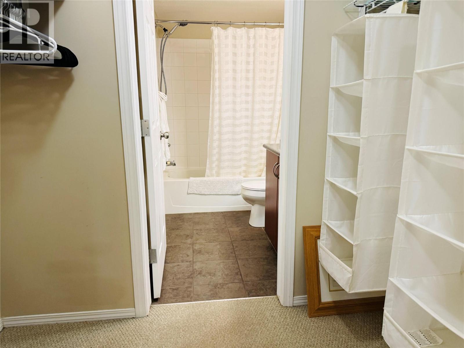 205 Third Avenue Unit# 2212 Property Photo 21