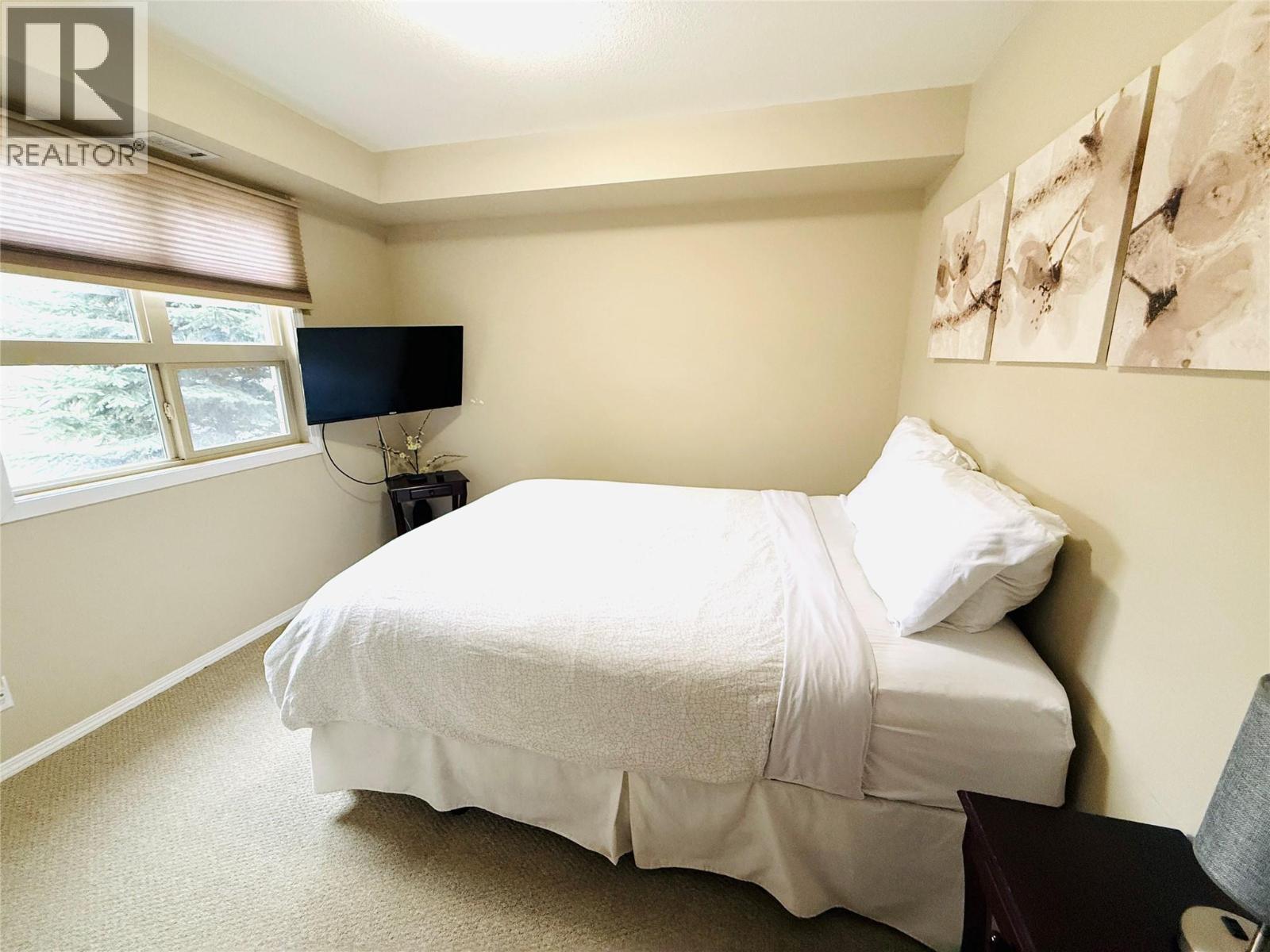 205 Third Avenue Unit# 2212 Property Photo 23