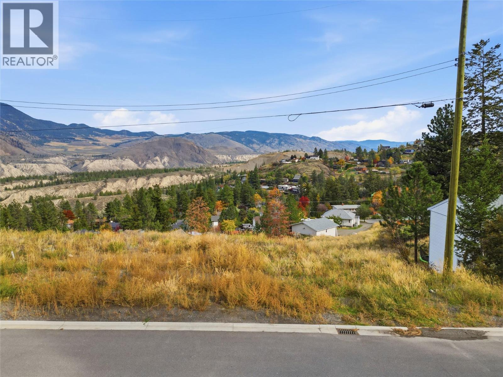 1186 Crestwood Drive Property Photo 4