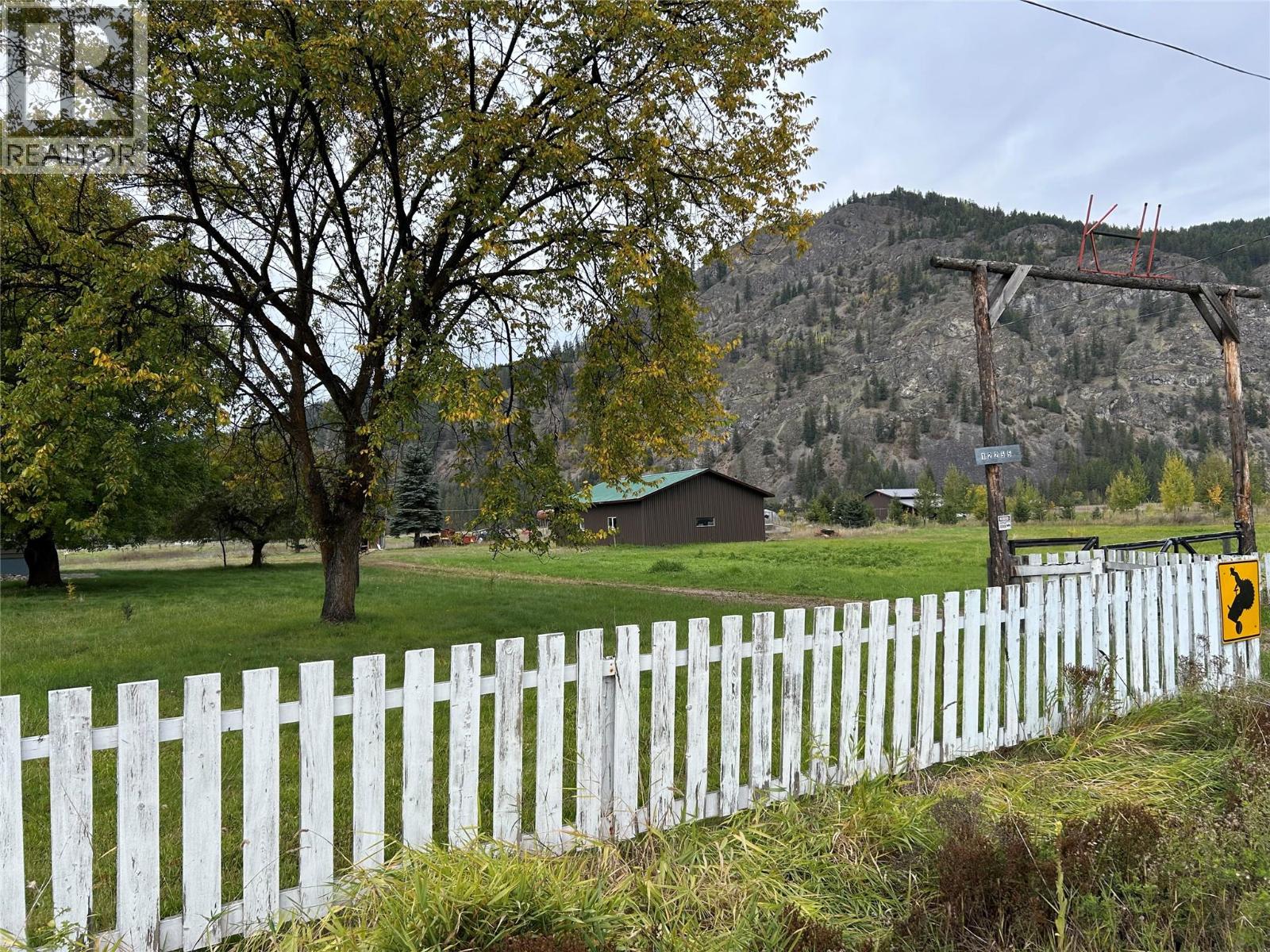 12255 Brown Creek North Road Property Photo 3