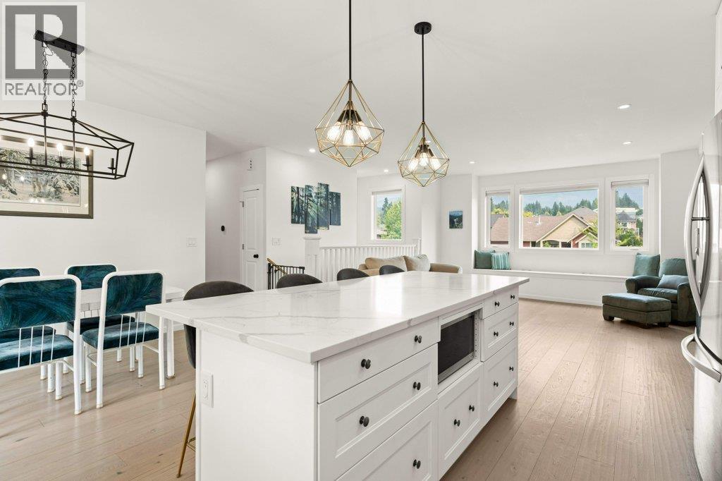 1791 22 Street Ne Property Photo 3