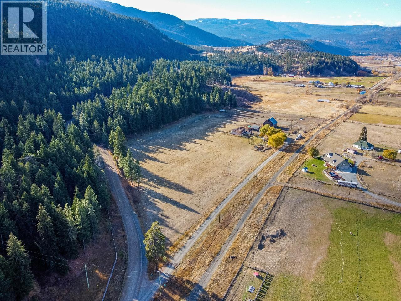 1740 Macaulay Road Property Photo 4