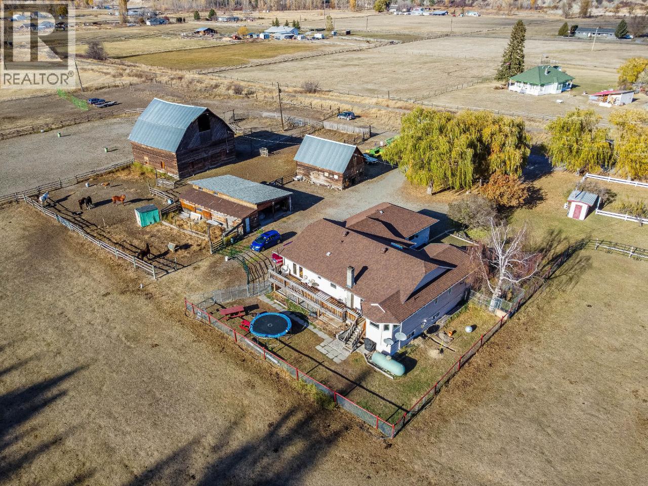 1740 Macaulay Road Property Photo 8