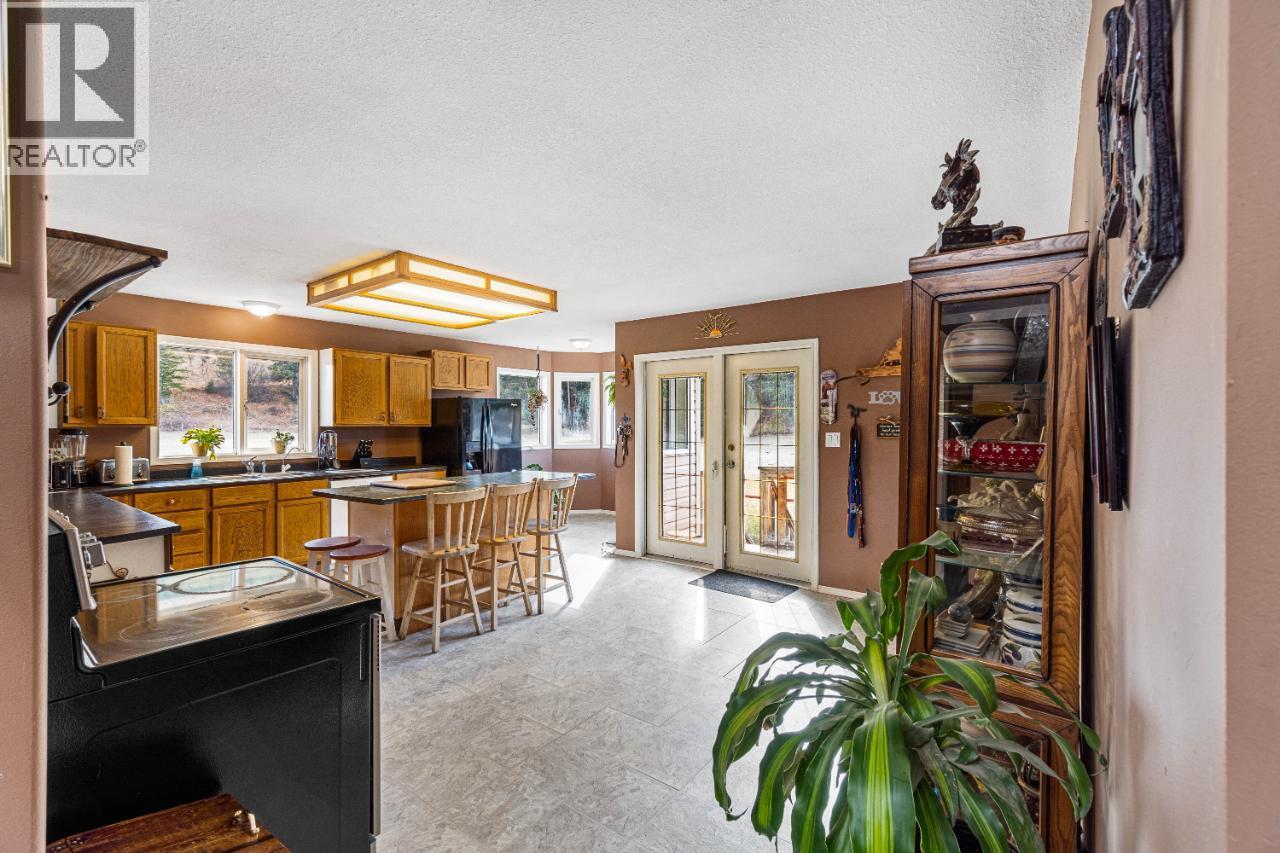 1740 Macaulay Road Property Photo 13