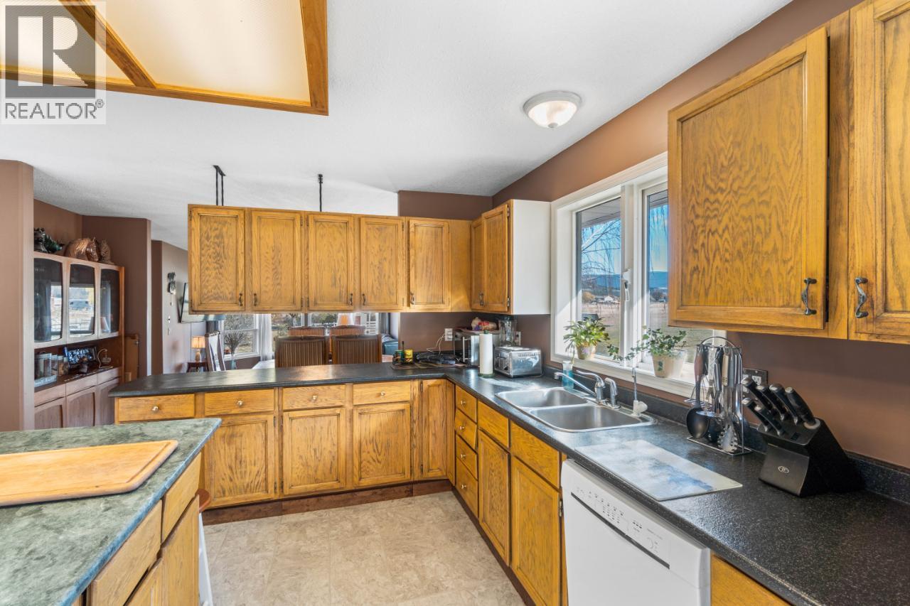 1740 Macaulay Road Property Photo 15