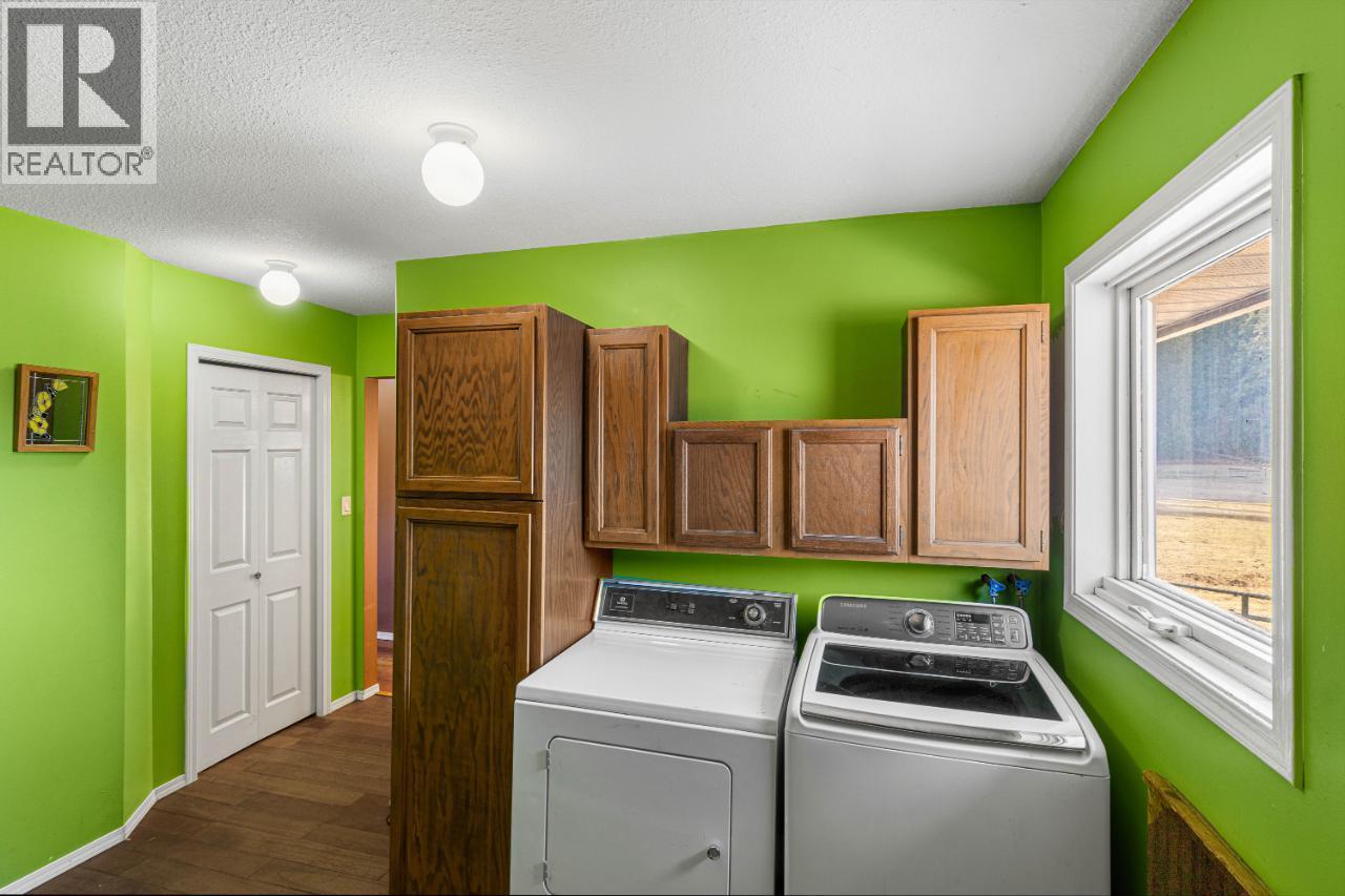 1740 Macaulay Road Property Photo 24