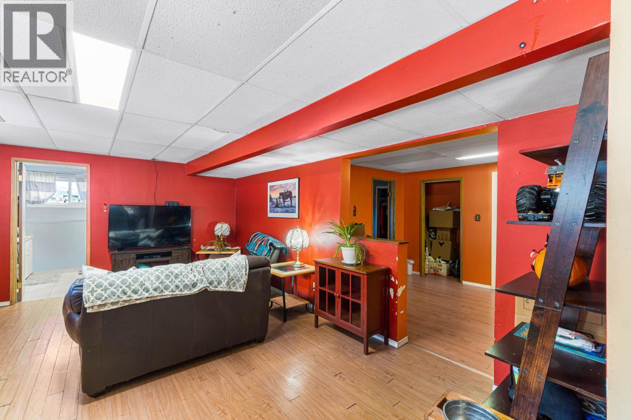 1740 Macaulay Road Property Photo 28