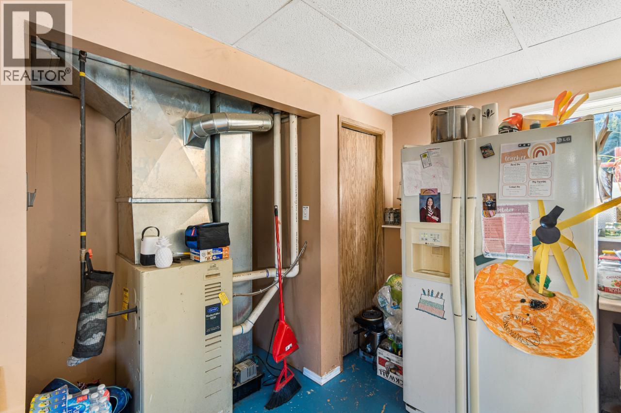 1740 Macaulay Road Property Photo 32
