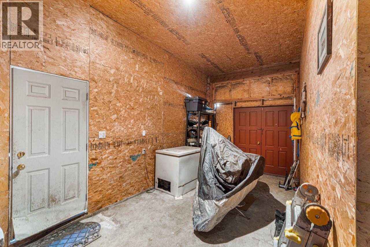 1740 Macaulay Road Property Photo 39