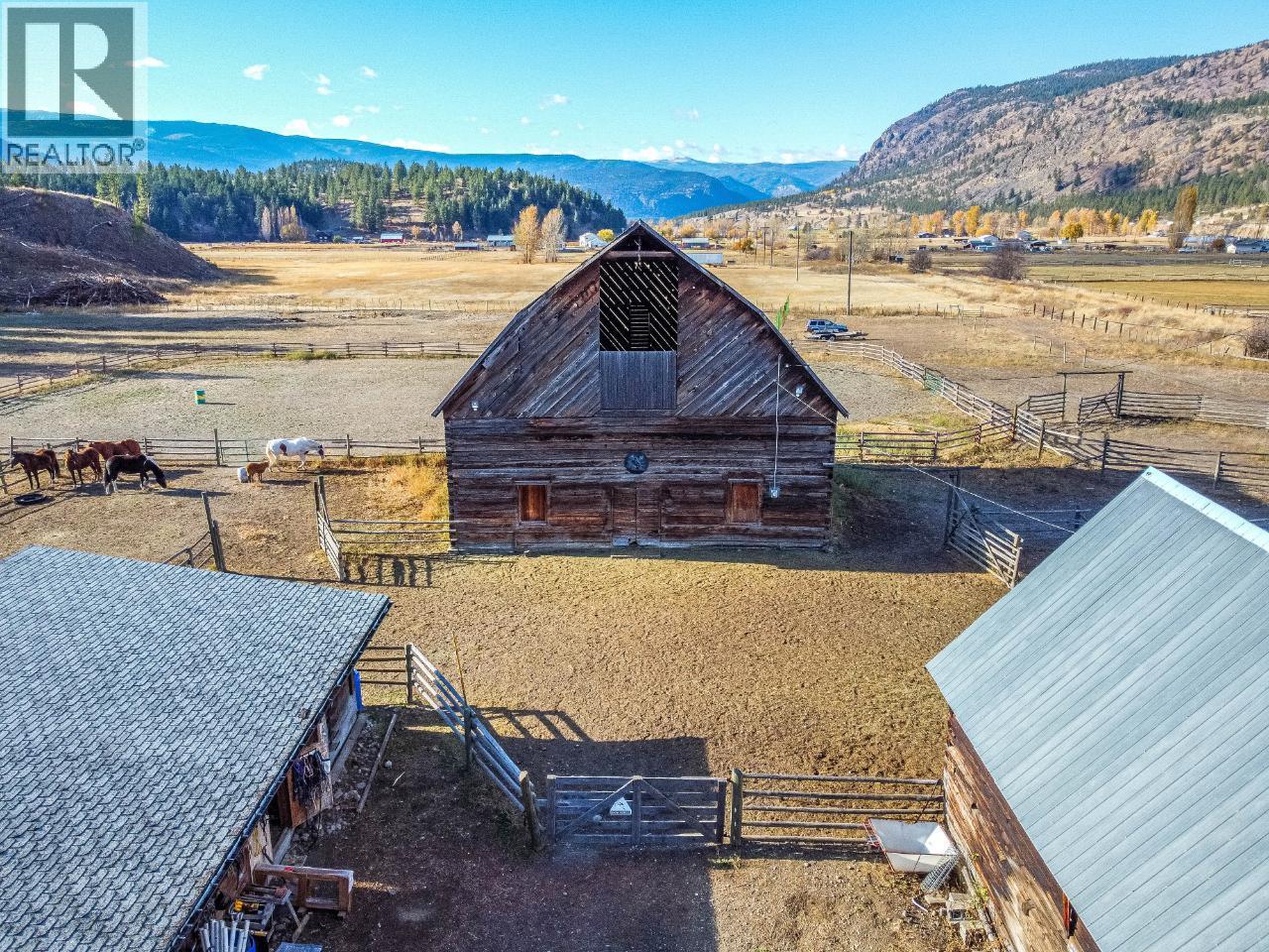 1740 Macaulay Road Property Photo 43