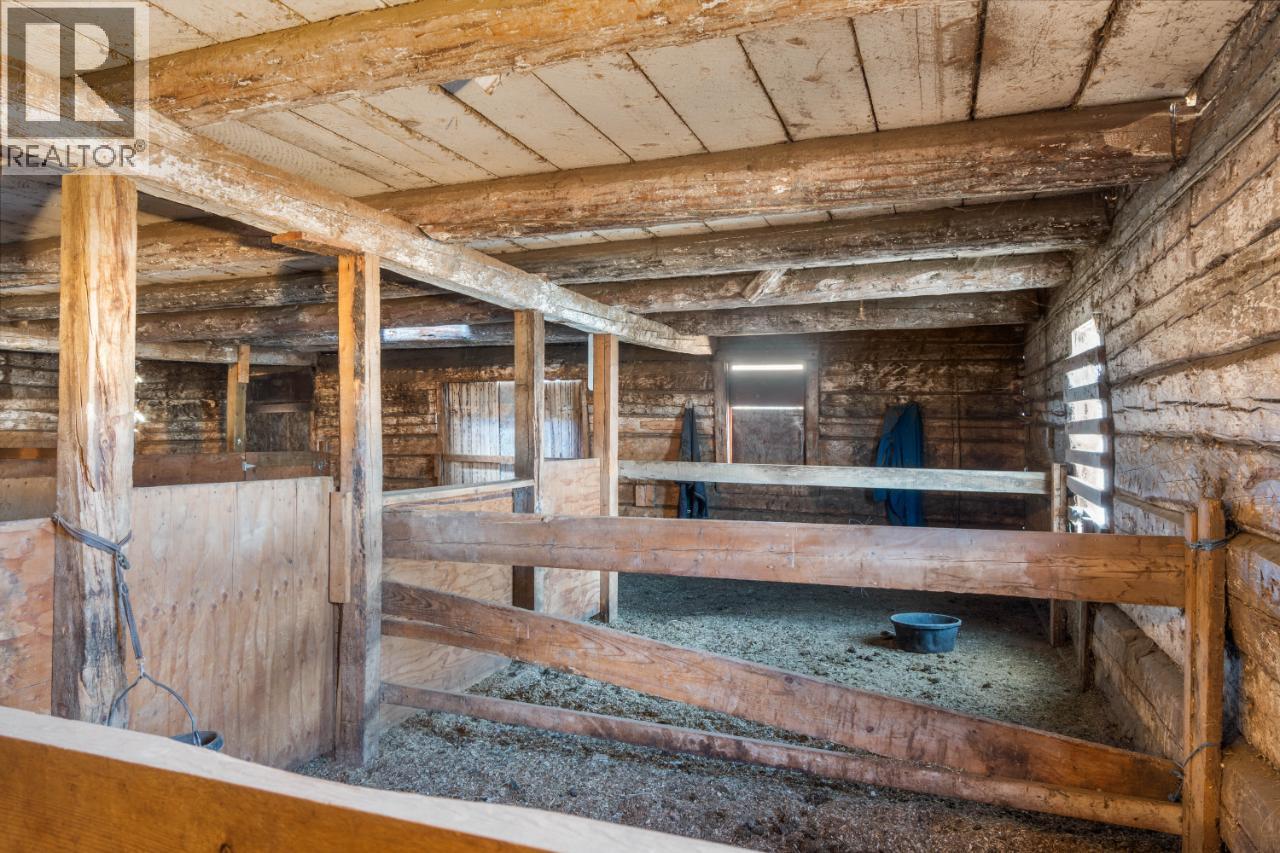 1740 Macaulay Road Property Photo 47