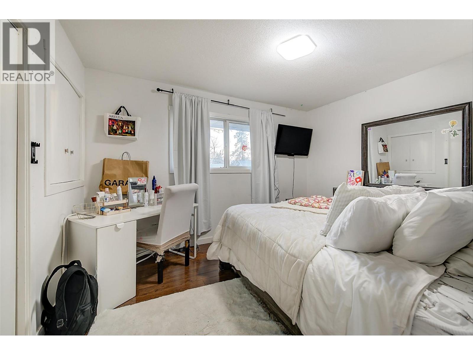 964 Tronson Drive Property Photo 15