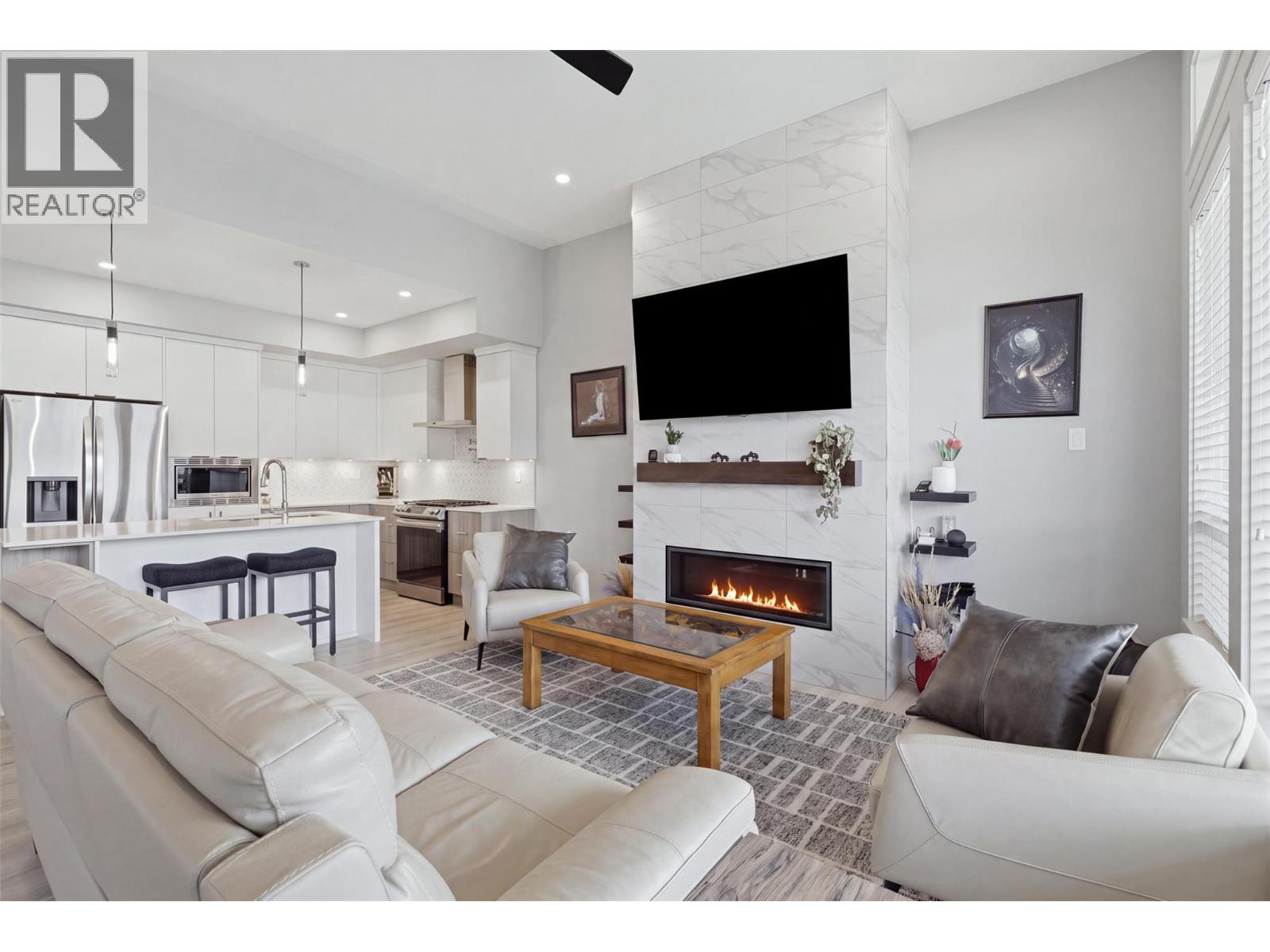 260 Rue Cheval Noir Unit# 19 Property Photo 4