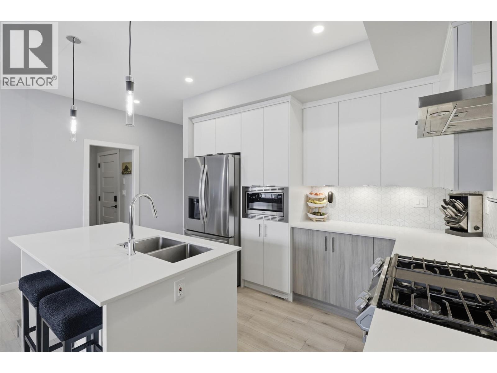 260 Rue Cheval Noir Unit# 19 Property Photo 18