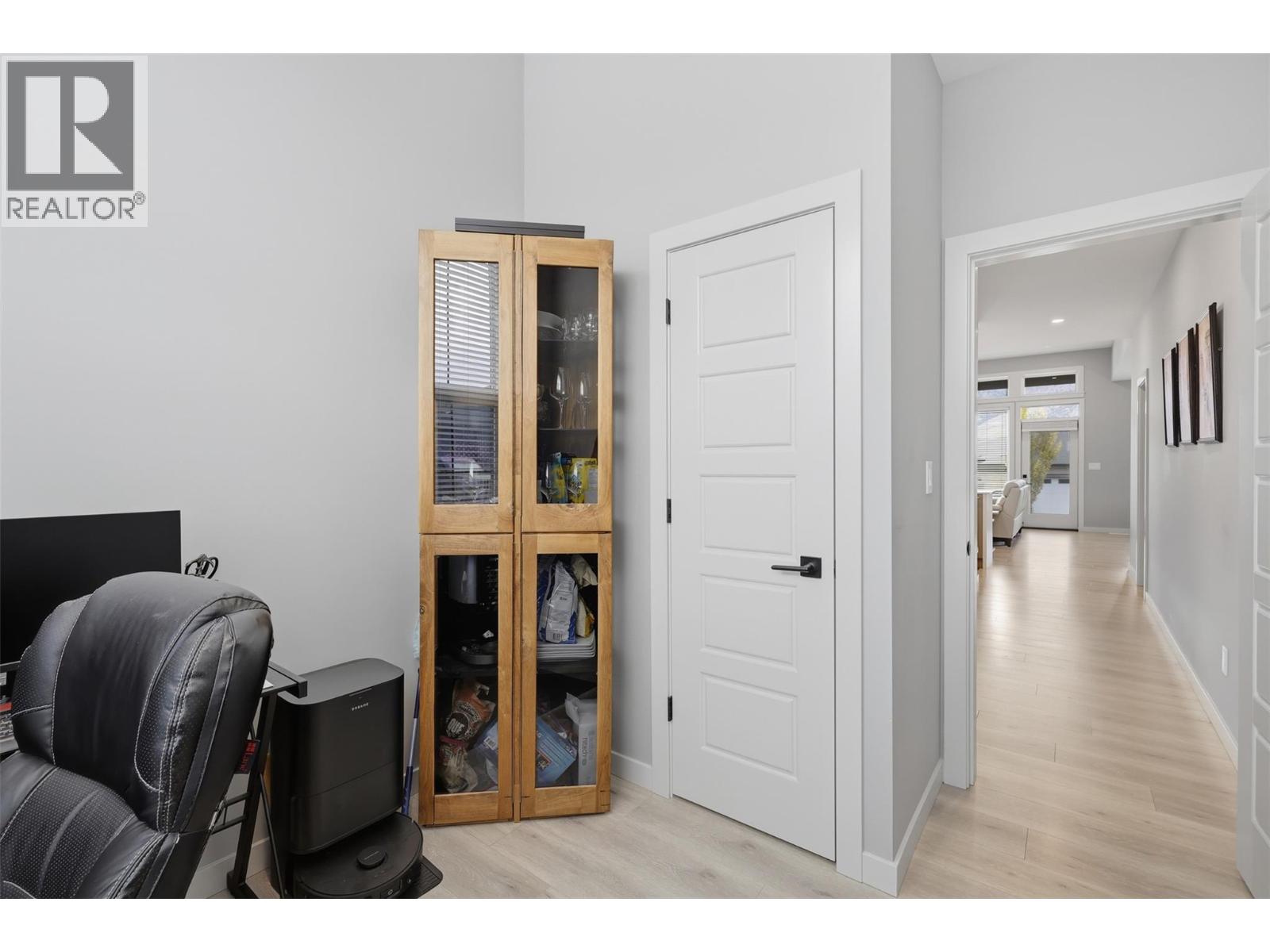 260 Rue Cheval Noir Unit# 19 Property Photo 36