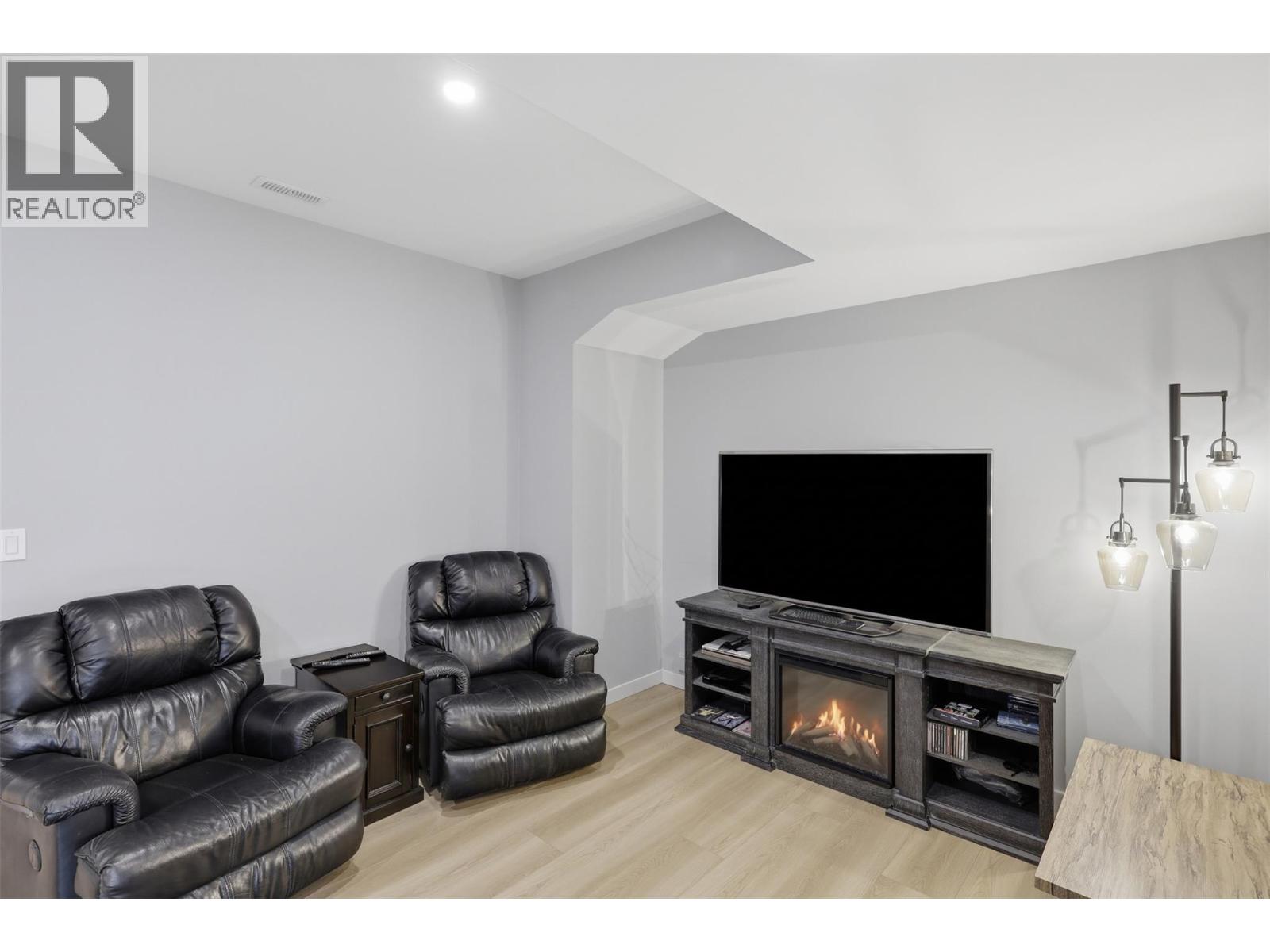 260 Rue Cheval Noir Unit# 19 Property Photo 39