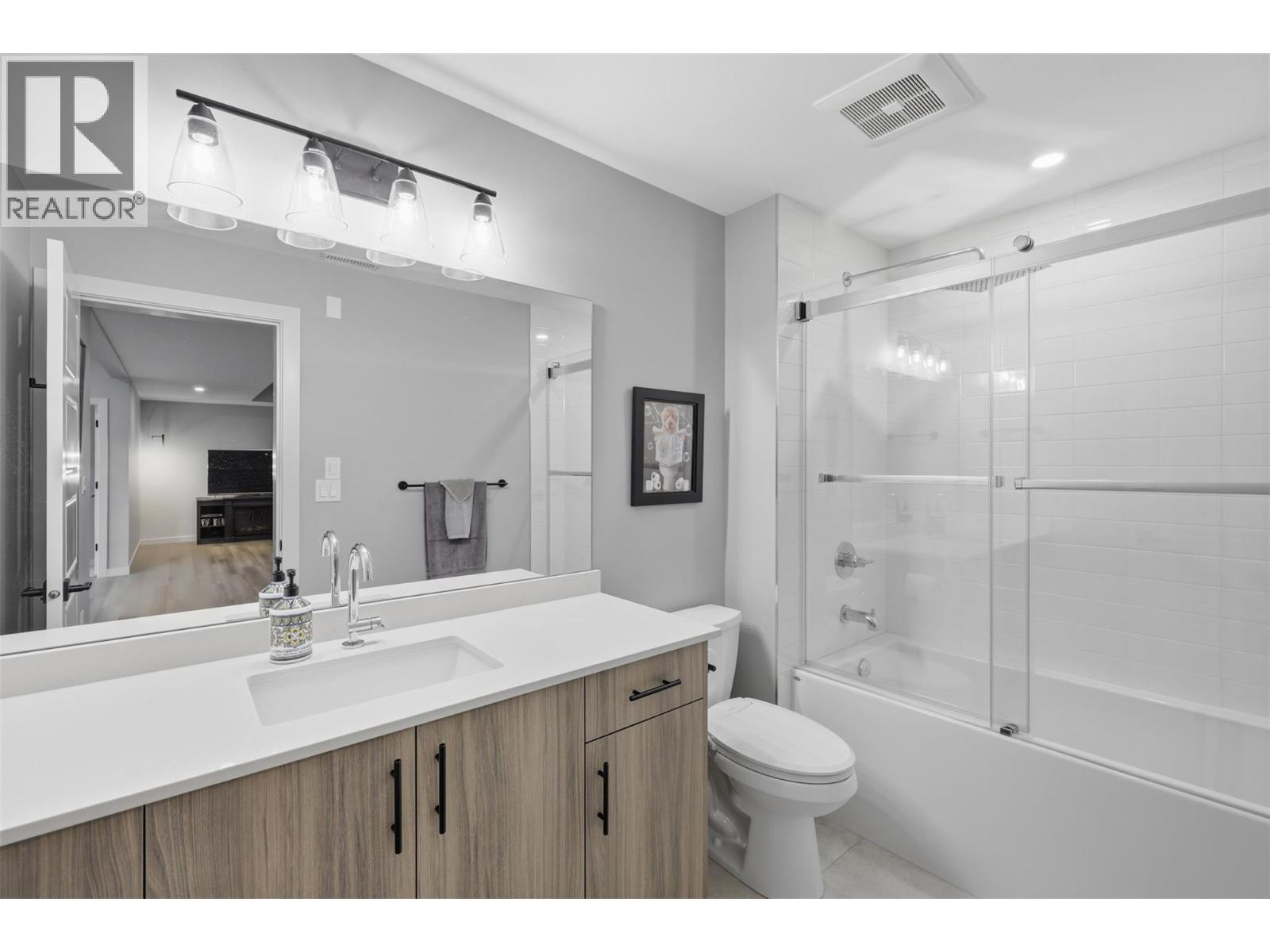 260 Rue Cheval Noir Unit# 19 Property Photo 54
