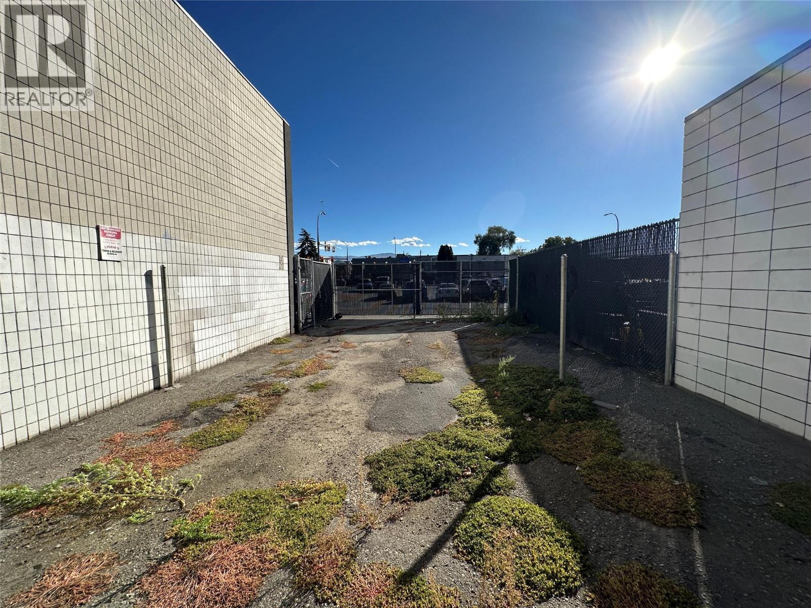 477 Leon Avenue Property Photo 23