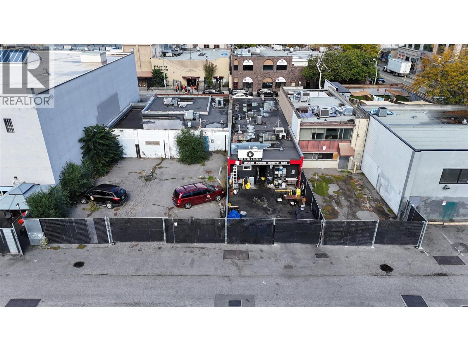 455 & 477 Leon Avenue Property Photo 4