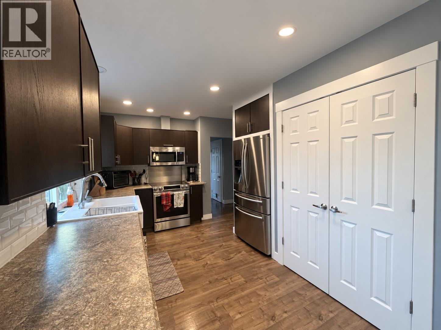 266 Chestnut Avenue Property Photo 10