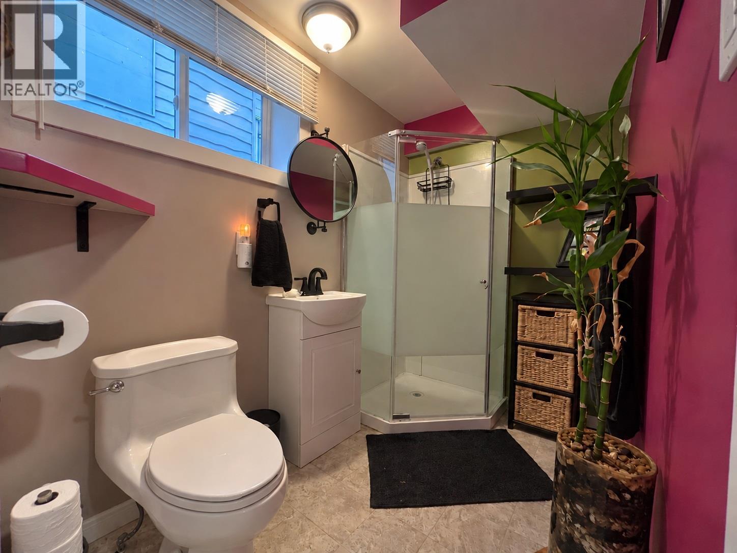 266 Chestnut Avenue Property Photo 17