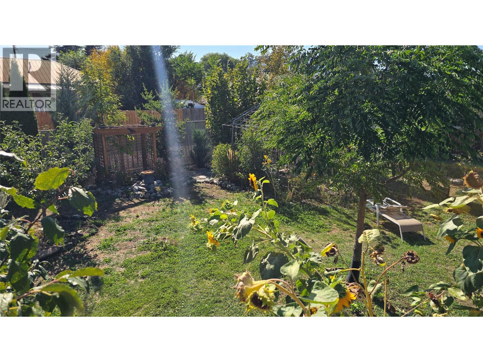 266 Chestnut Avenue Property Photo 28
