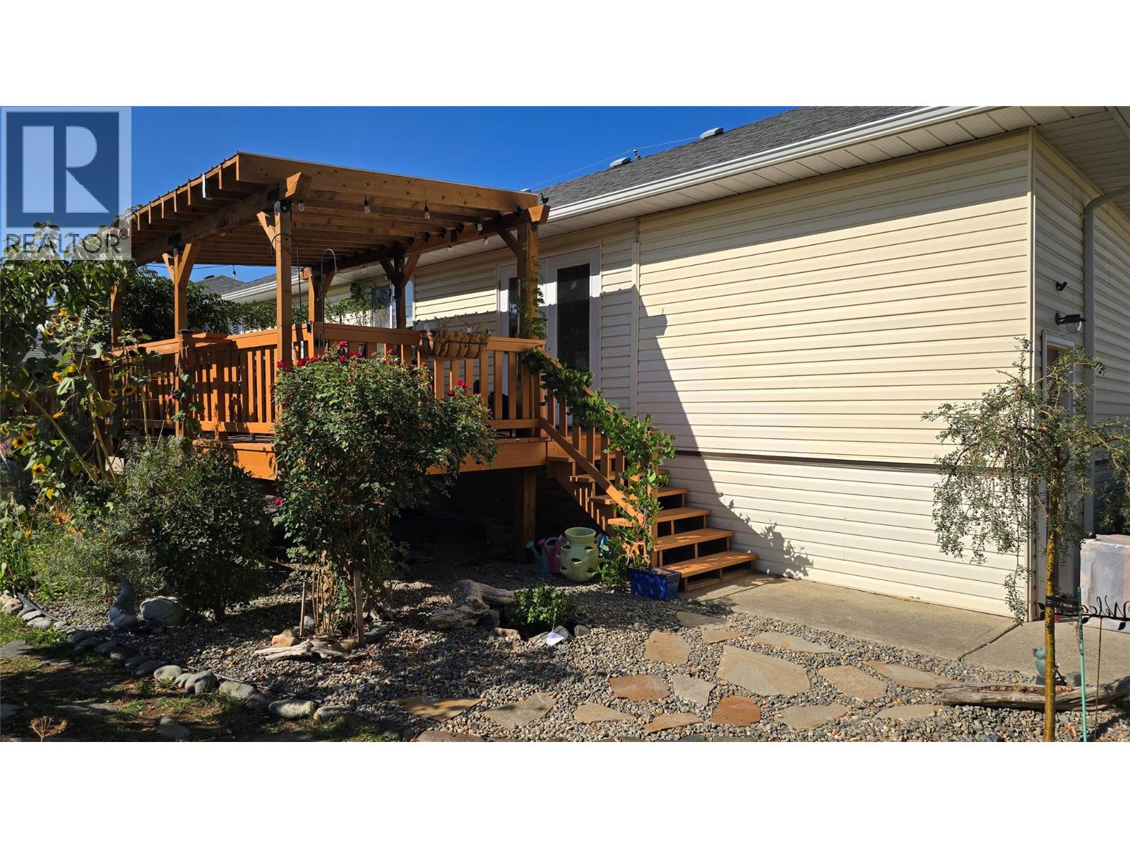 266 Chestnut Avenue Property Photo 35
