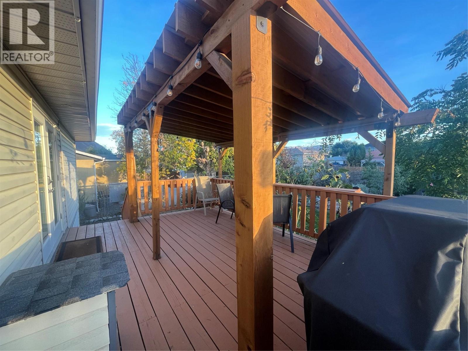 266 Chestnut Avenue Property Photo 43