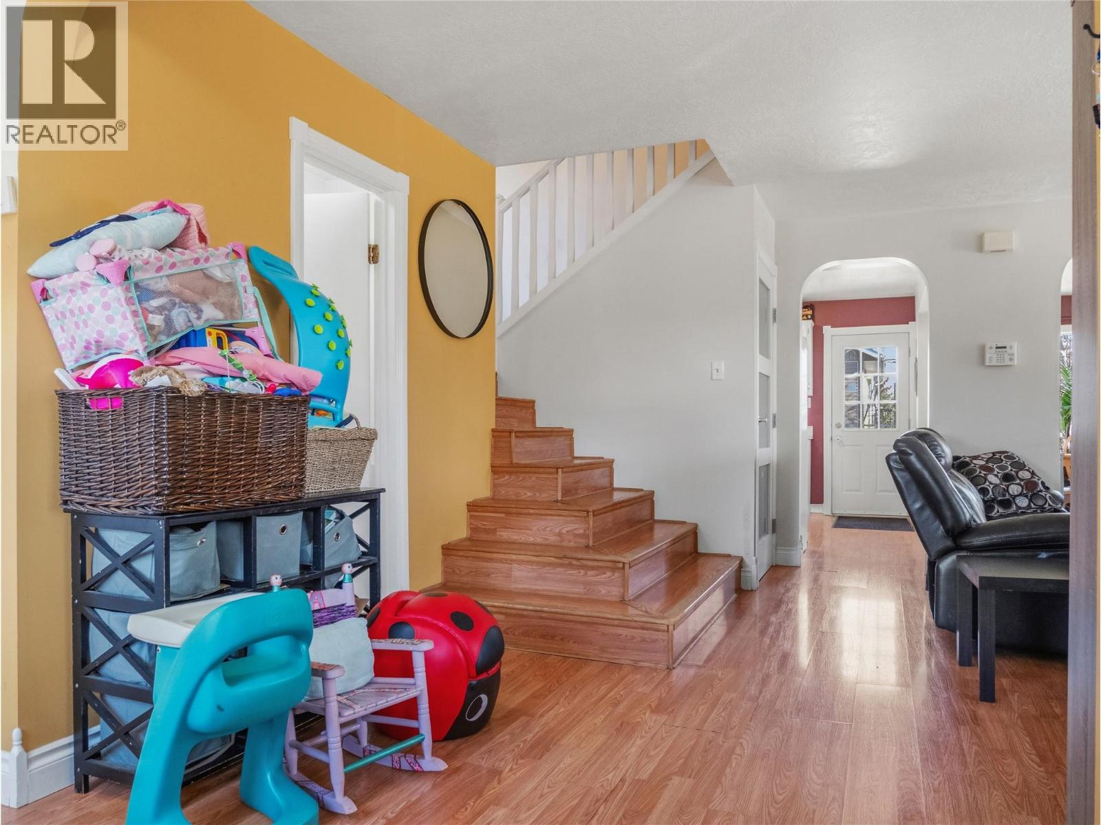 10704 Briarwood Crescent Property Photo 11