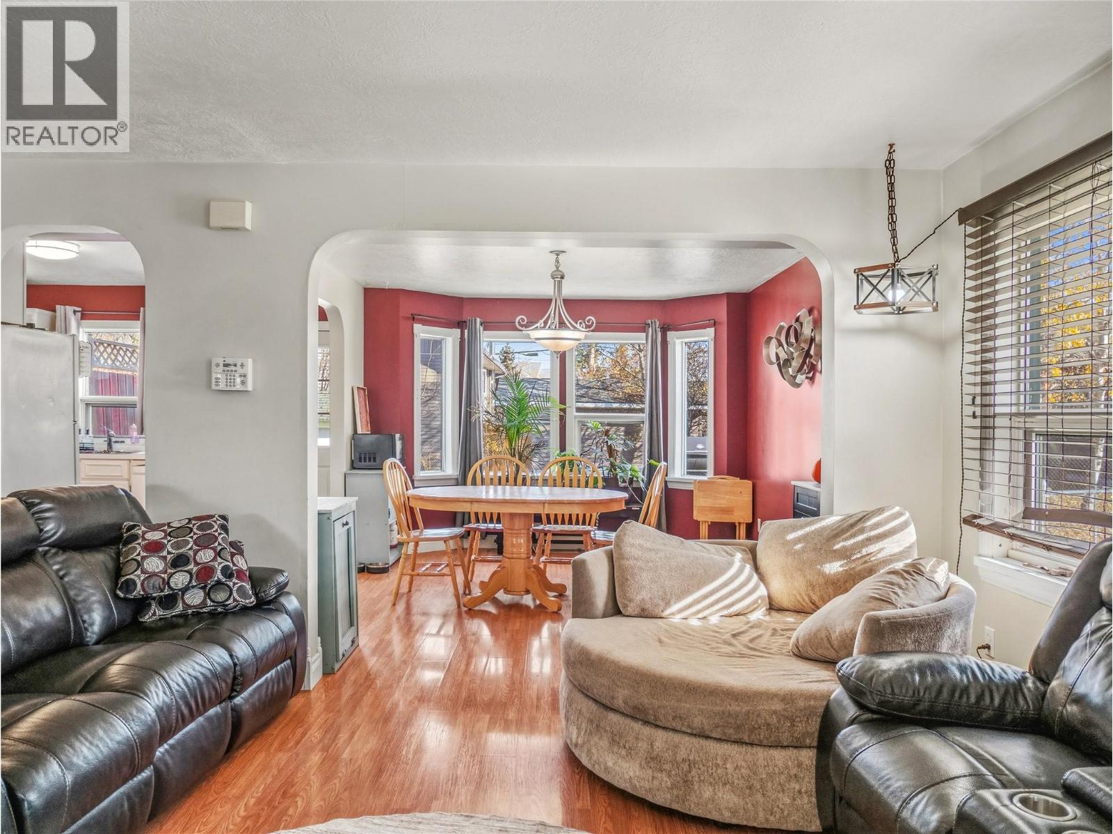 10704 Briarwood Crescent Property Photo 14