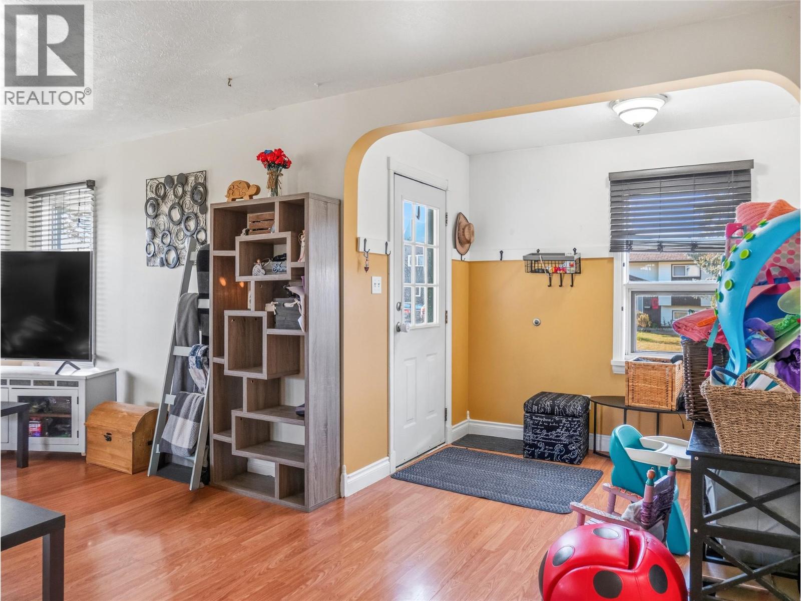 10704 Briarwood Crescent Property Photo 17