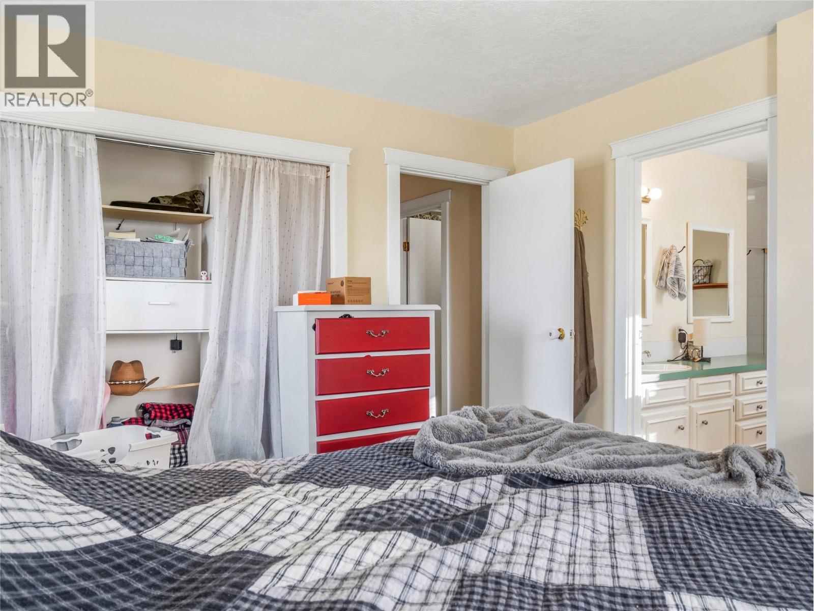 10704 Briarwood Crescent Property Photo 23