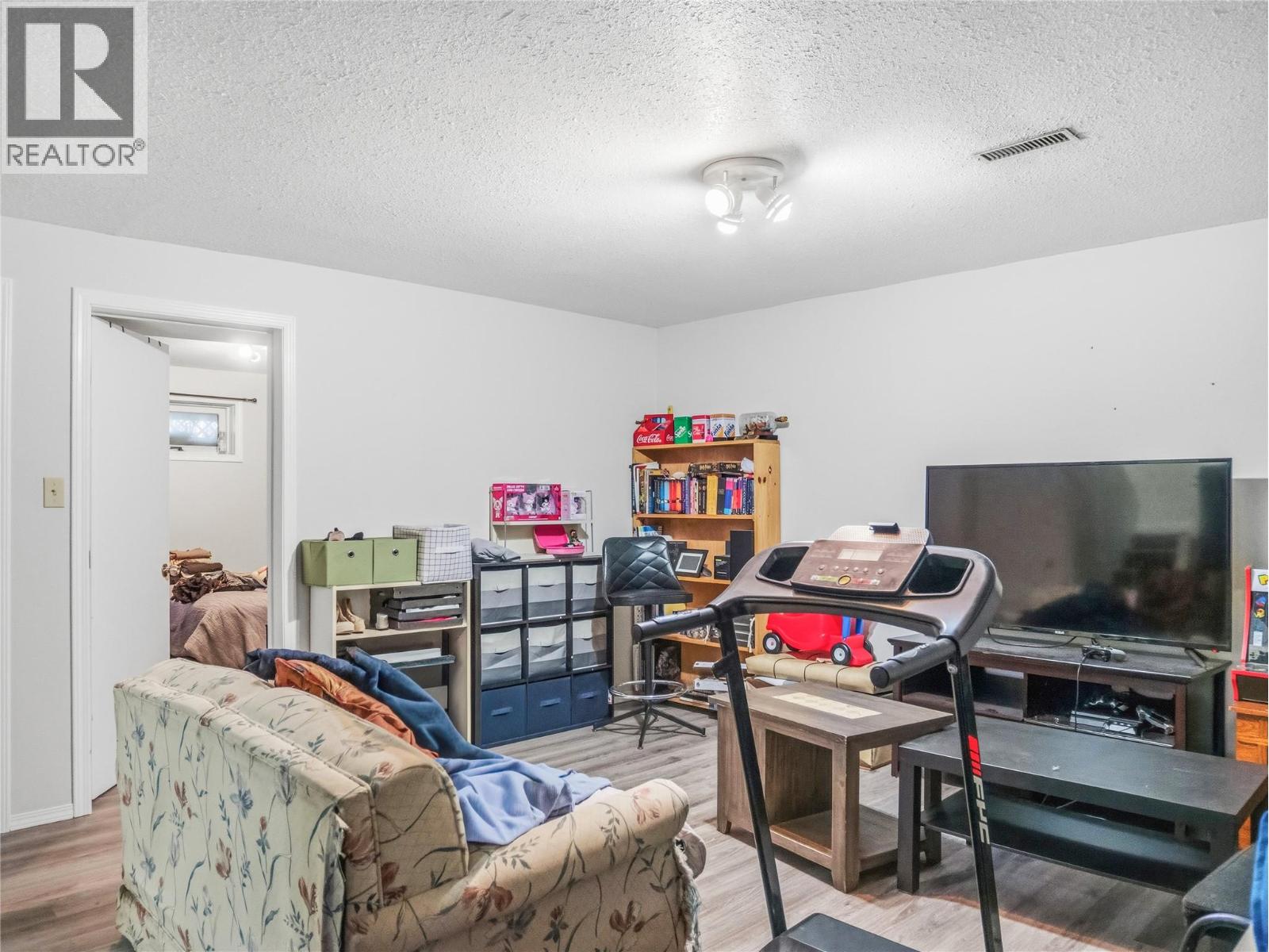 10704 Briarwood Crescent Property Photo 39