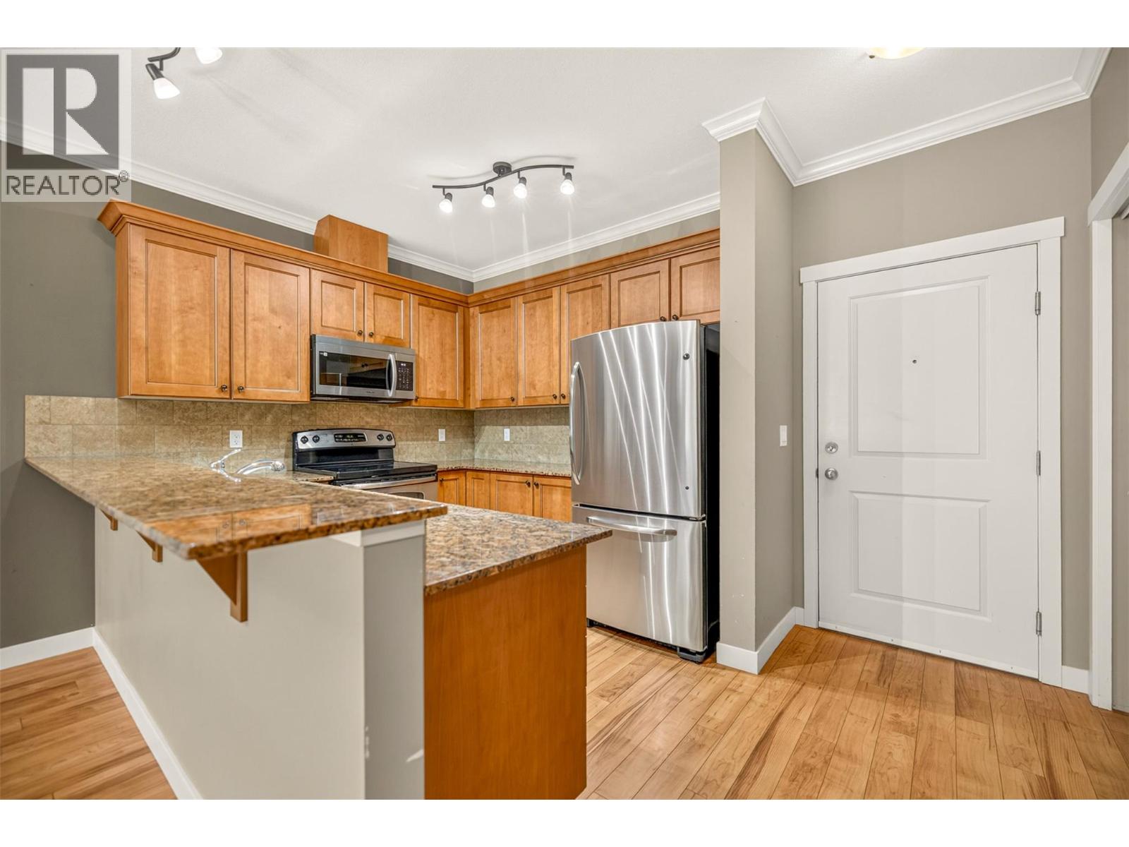 1330 Whitewood Crescent Unit# 210 Property Photo 5