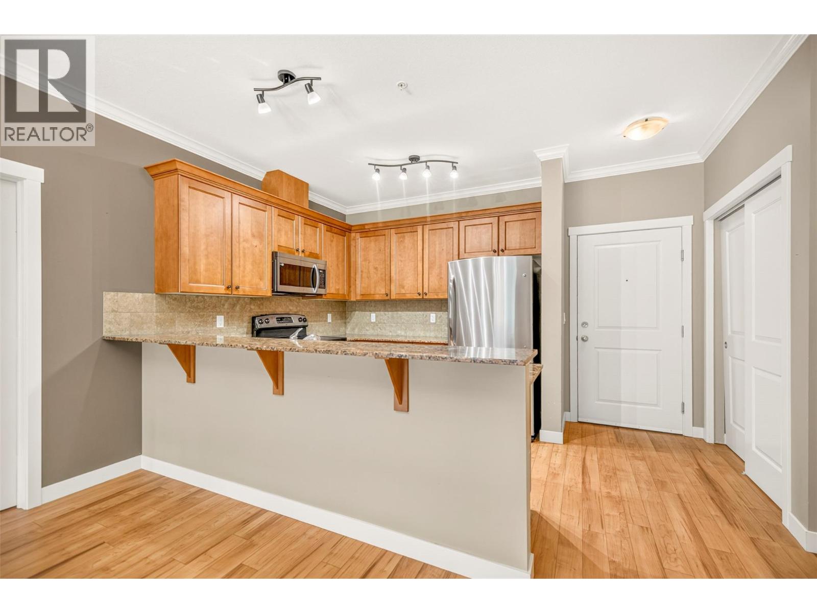 1330 Whitewood Crescent Unit# 210 Property Photo 8