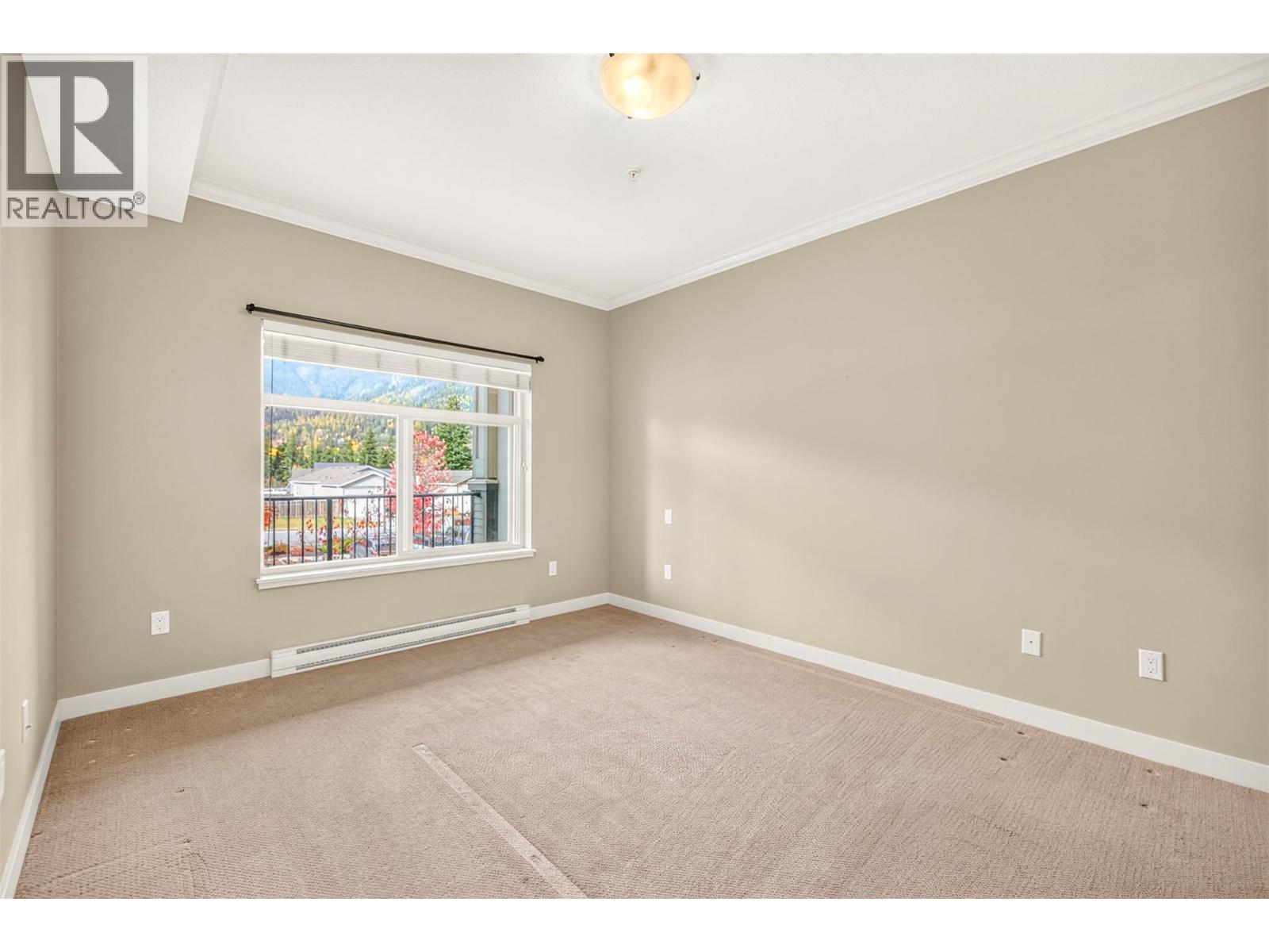 1330 Whitewood Crescent Unit# 210 Property Photo 15