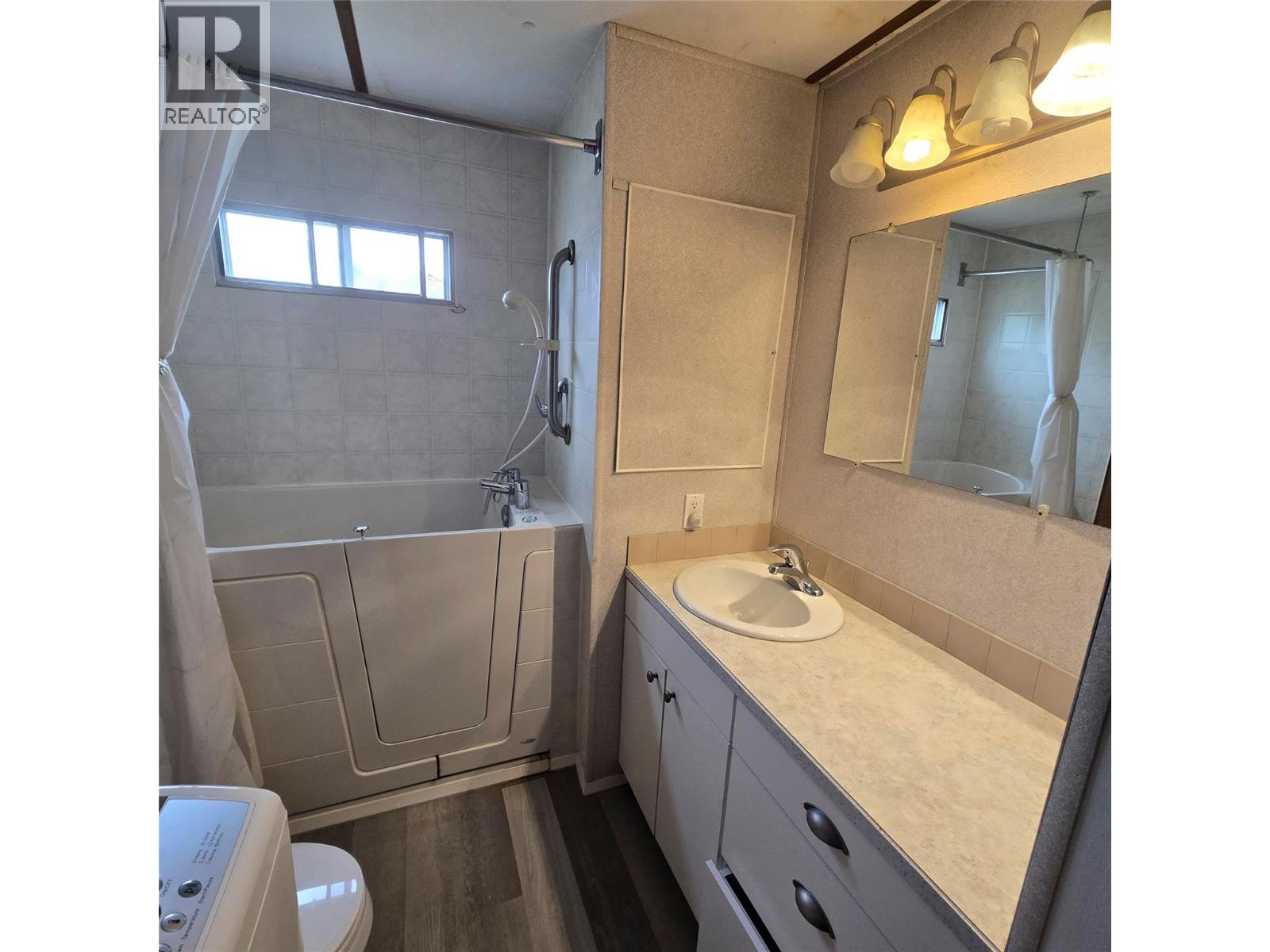 197 Dauphin Avenue Unit# 16 Property Photo 7