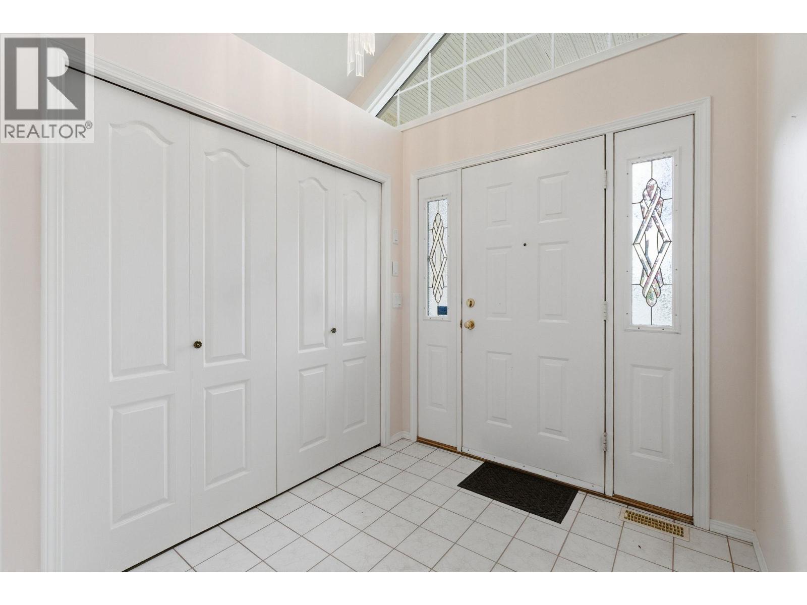 650 Lexington Drive Unit# 212 Property Photo 4