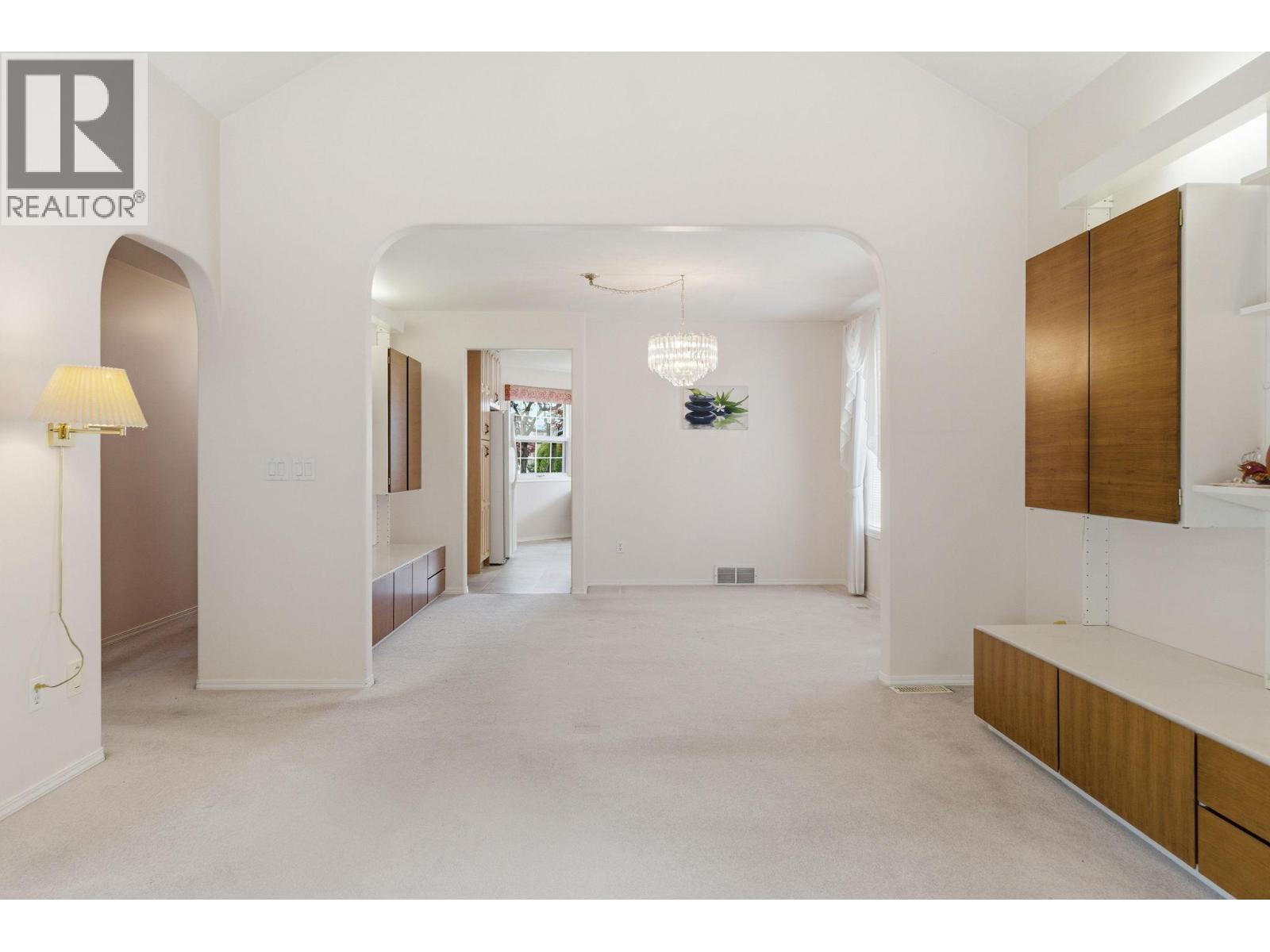 650 Lexington Drive Unit# 212 Property Photo 10