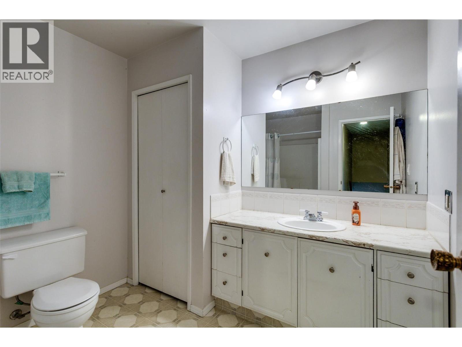 840 Liban Court Property Photo 24