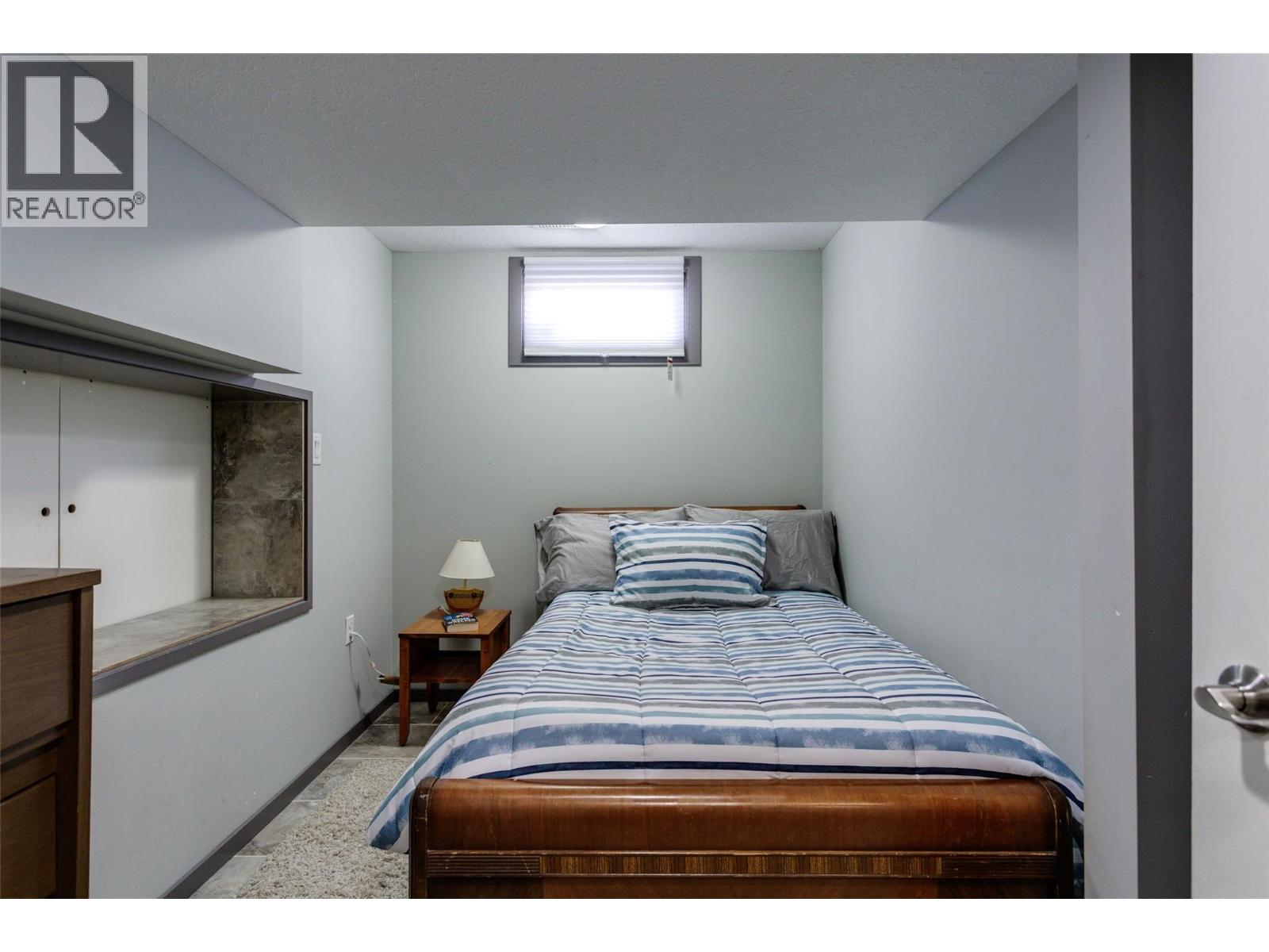 840 Liban Court Property Photo 33