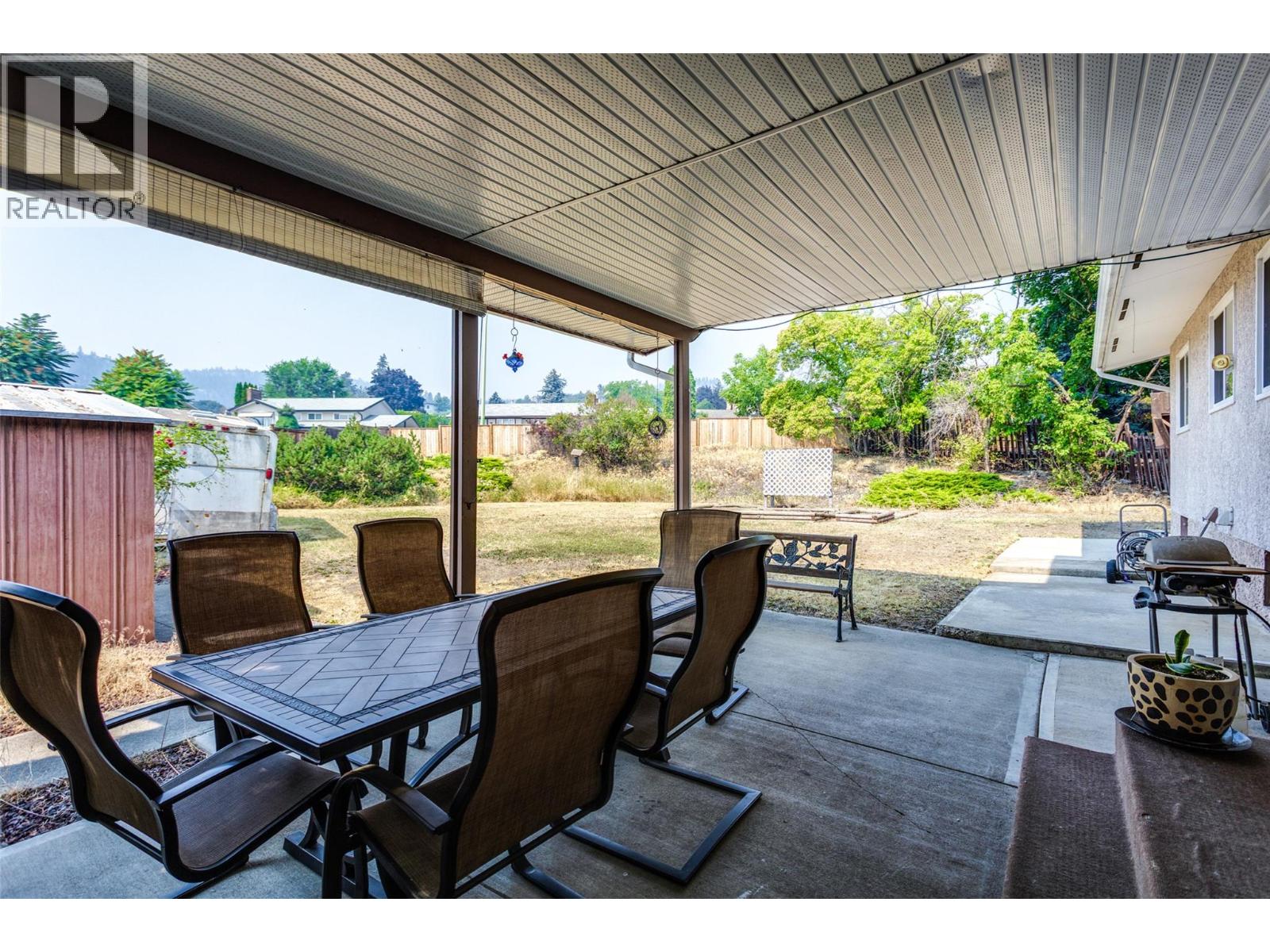 840 Liban Court Property Photo 40