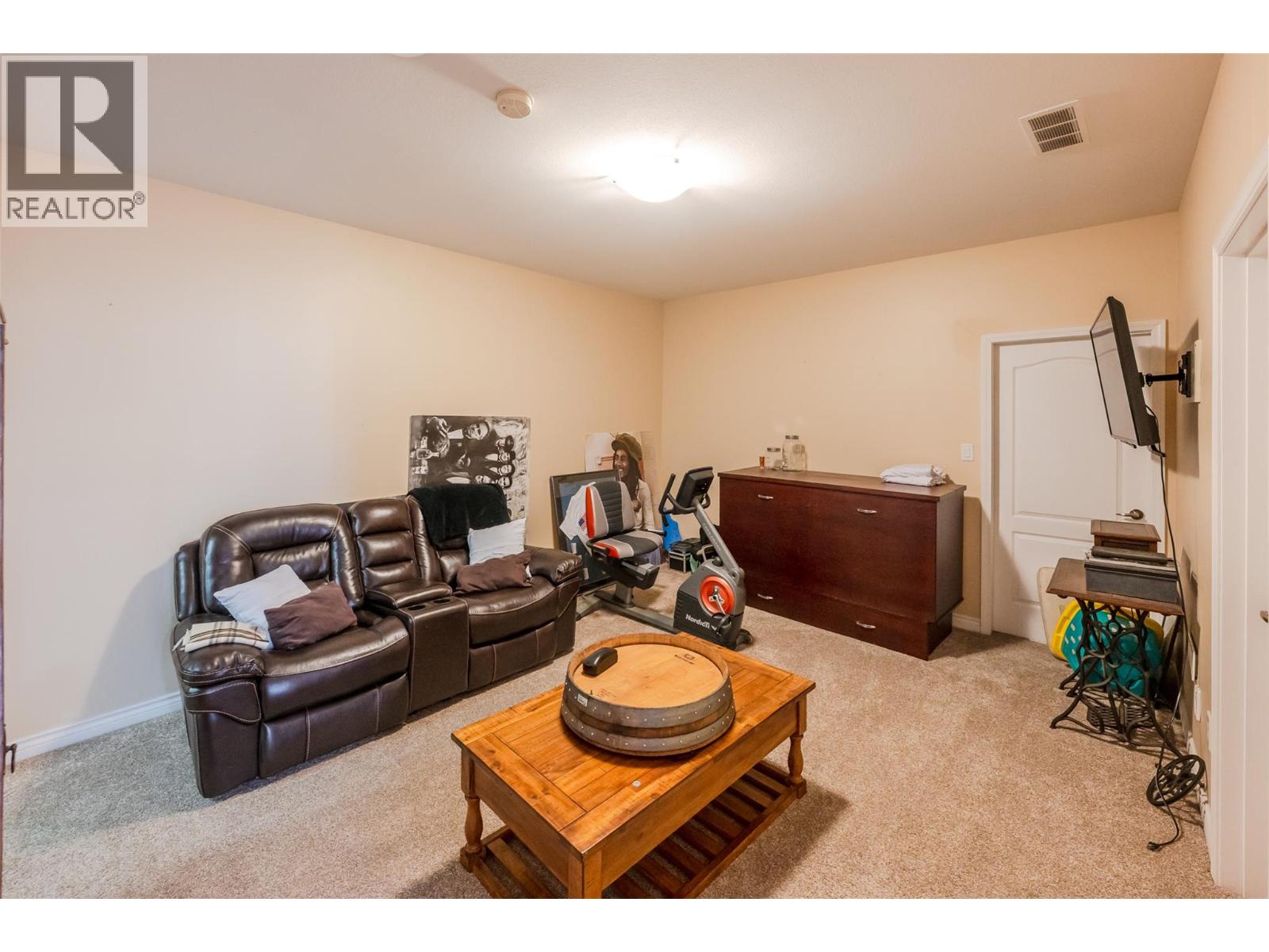 391 Ridge Road Property Photo 11