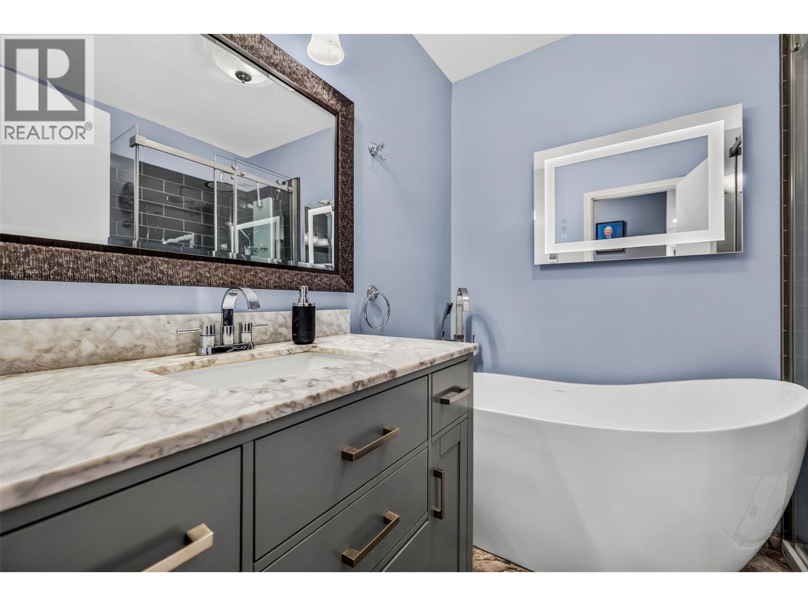 36 Mt Klauer Street Property Photo 54